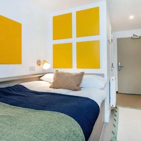 For Students Only - Timber Yard In Appartement