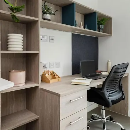 Appartement For Students Only - Timber Yard In *